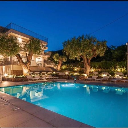 Micabalu Luxury Apartment Марина ди Камерота Екстериор снимка